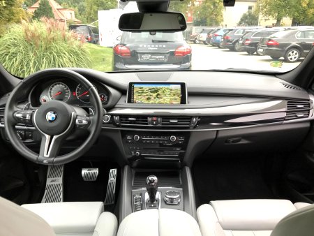 BMW X5, 2016 - pohled č. 11