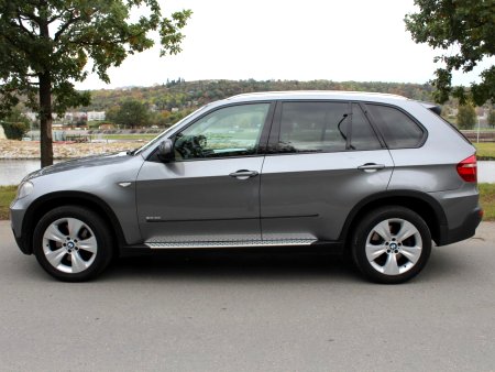 BMW X5, 2009 - pohled č. 3