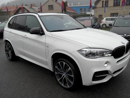 BMW X5, 2018 - pohled č. 2