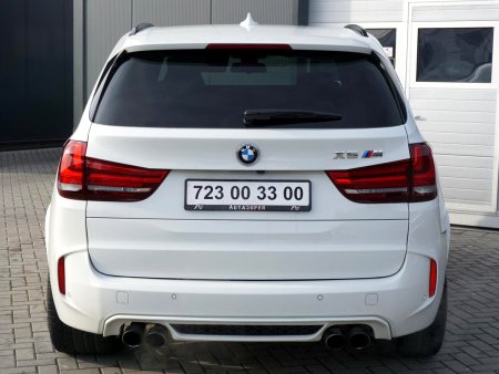 BMW X5, 2017 - pohled č. 6