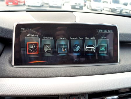 BMW X5, 2017 - pohled č. 9