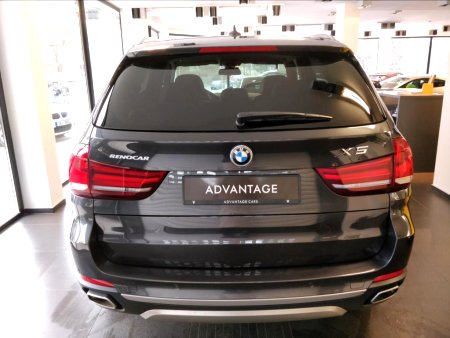 BMW X5, 2015 - pohled č. 5