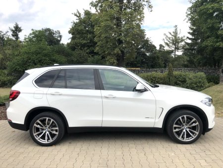 BMW X5, 2014 - pohled č. 4