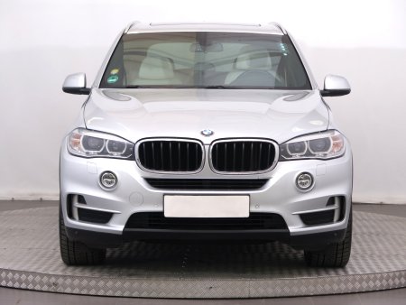 BMW X5, 2014 - pohled č. 2