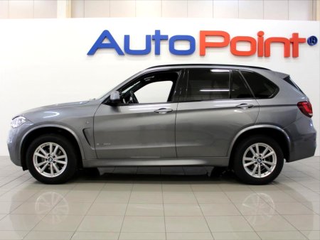 BMW X5, 2021 - pohled č. 2