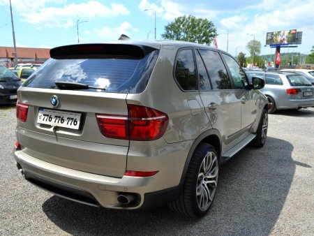BMW X5, 2010 - pohled č. 3