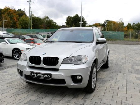 BMW X5, 2010 - pohled č. 2
