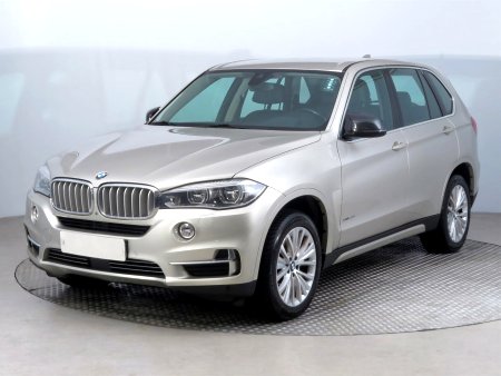 BMW X5, 2016 - pohled č. 3