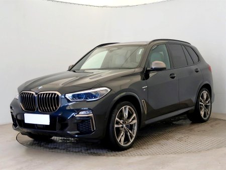BMW X5, 2021 - pohled č. 3
