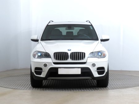 BMW X5, 2011 - pohled č. 2