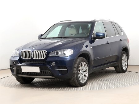 BMW X5, 2010 - pohled č. 3