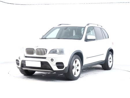 BMW X5, 2011 - pohled č. 3