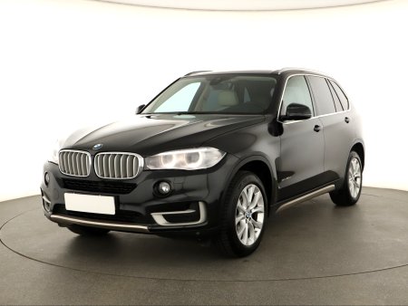 BMW X5, 2015 - pohled č. 3