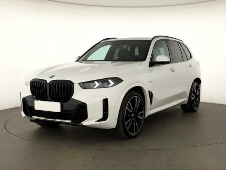 BMW X5, 2024 - pohled č. 3