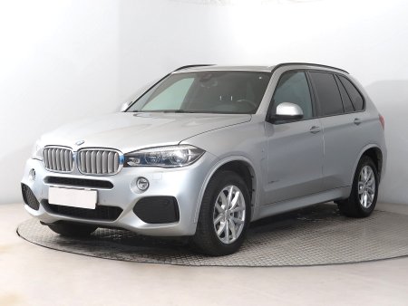 BMW X5, 2015 - pohled č. 3