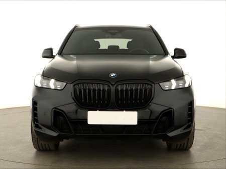 BMW X5, 2023 - pohled č. 2