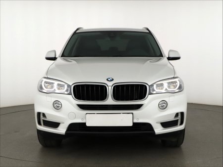 BMW X5, 2015 - pohled č. 2