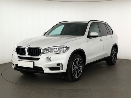 BMW X5, 2015 - pohled č. 3