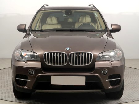 BMW X5, 2010 - pohled č. 2