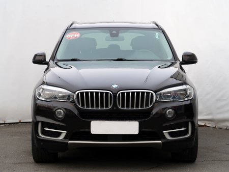 BMW X5, 2015 - pohled č. 2