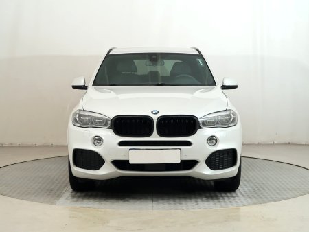 BMW X5, 2015 - pohled č. 2