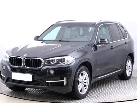 BMW X5, 2014 - pohled č. 3