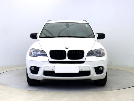 BMW X5, 2012 - pohled č. 2