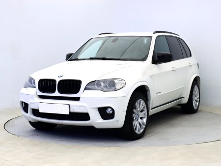 BMW X5, 2012 - pohled č. 3
