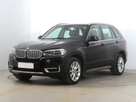 BMW X5, 2015 - pohled č. 3
