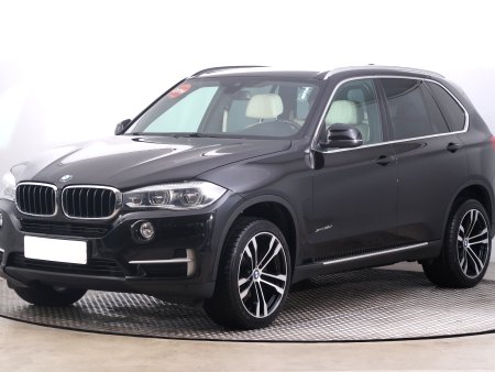 BMW X5, 2013 - pohled č. 3