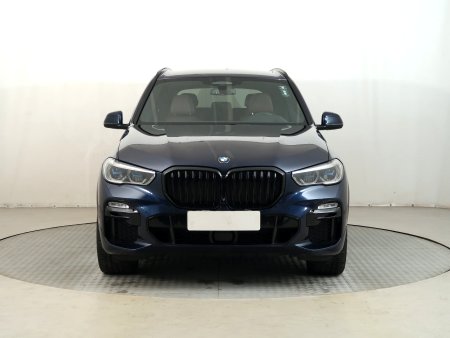 BMW X5, 2020 - pohled č. 2
