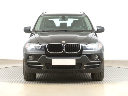 BMW X5, 2010 - pohled č. 2