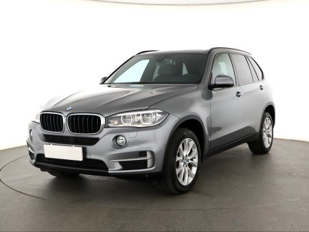 BMW X5, 2013 - pohled č. 3
