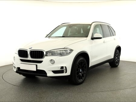 BMW X5, 2014 - pohled č. 3