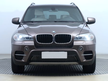 BMW X5, 2010 - pohled č. 2