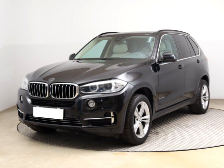 BMW X5, 2015 - pohled č. 3