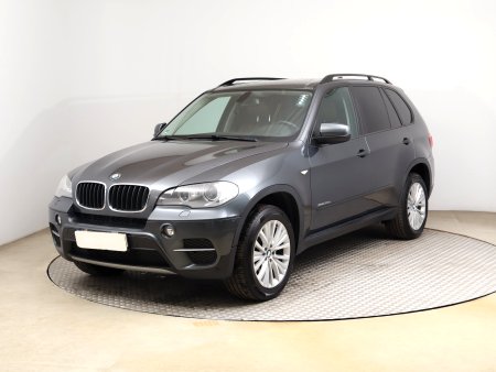 BMW X5, 2012 - pohled č. 3