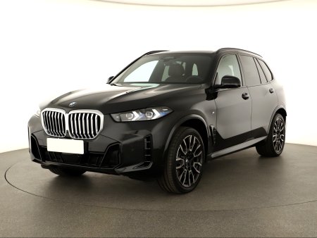 BMW X5, 2024 - pohled č. 3