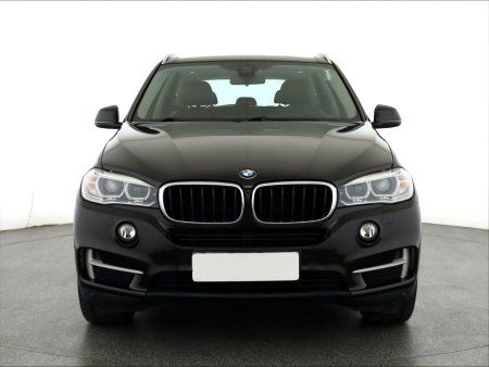BMW X5, 2015 - pohled č. 2