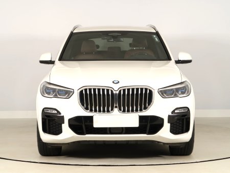 BMW X5, 2020 - pohled č. 2