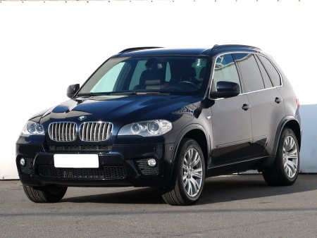 BMW X5, 2012 - pohled č. 3