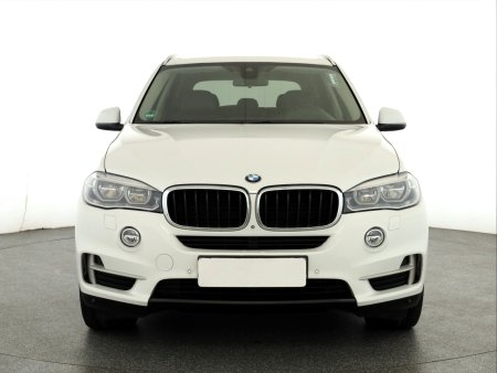 BMW X5, 2015 - pohled č. 2