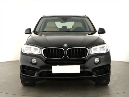BMW X5, 2016 - pohled č. 2