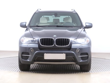 BMW X5, 2013 - pohled č. 2