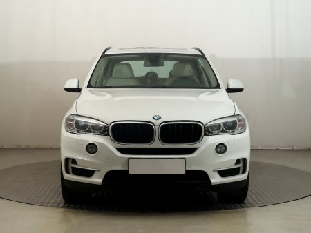 BMW X5, 2014 - pohled č. 2