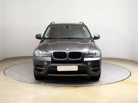 BMW X5, 2012 - pohled č. 2