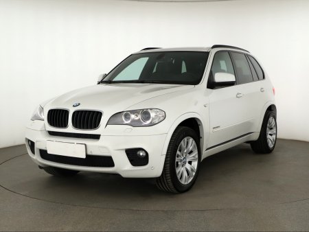 BMW X5, 2011 - pohled č. 3