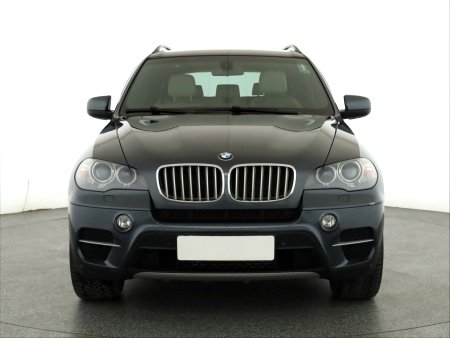 BMW X5, 2011 - pohled č. 2