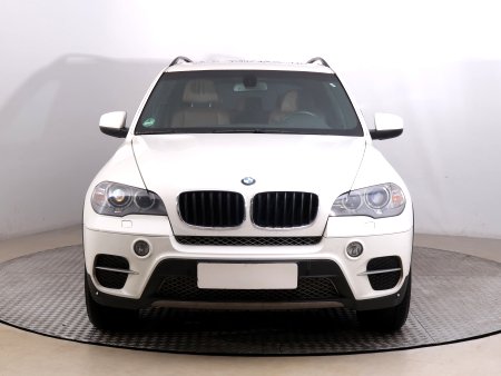 BMW X5, 2010 - pohled č. 2