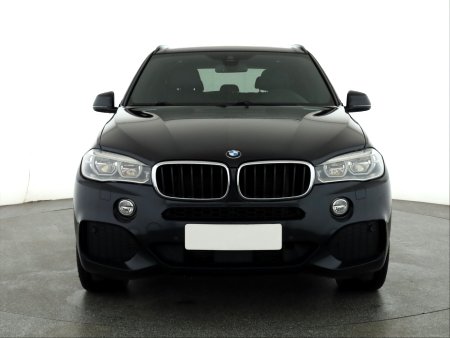 BMW X5, 2015 - pohled č. 2